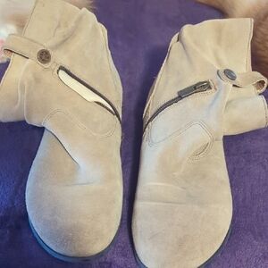 Women's Tan Suede Ankle Boots